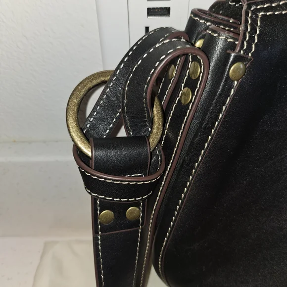 Hobo Black Leather Crossbody Bag - Picture 3 of 10